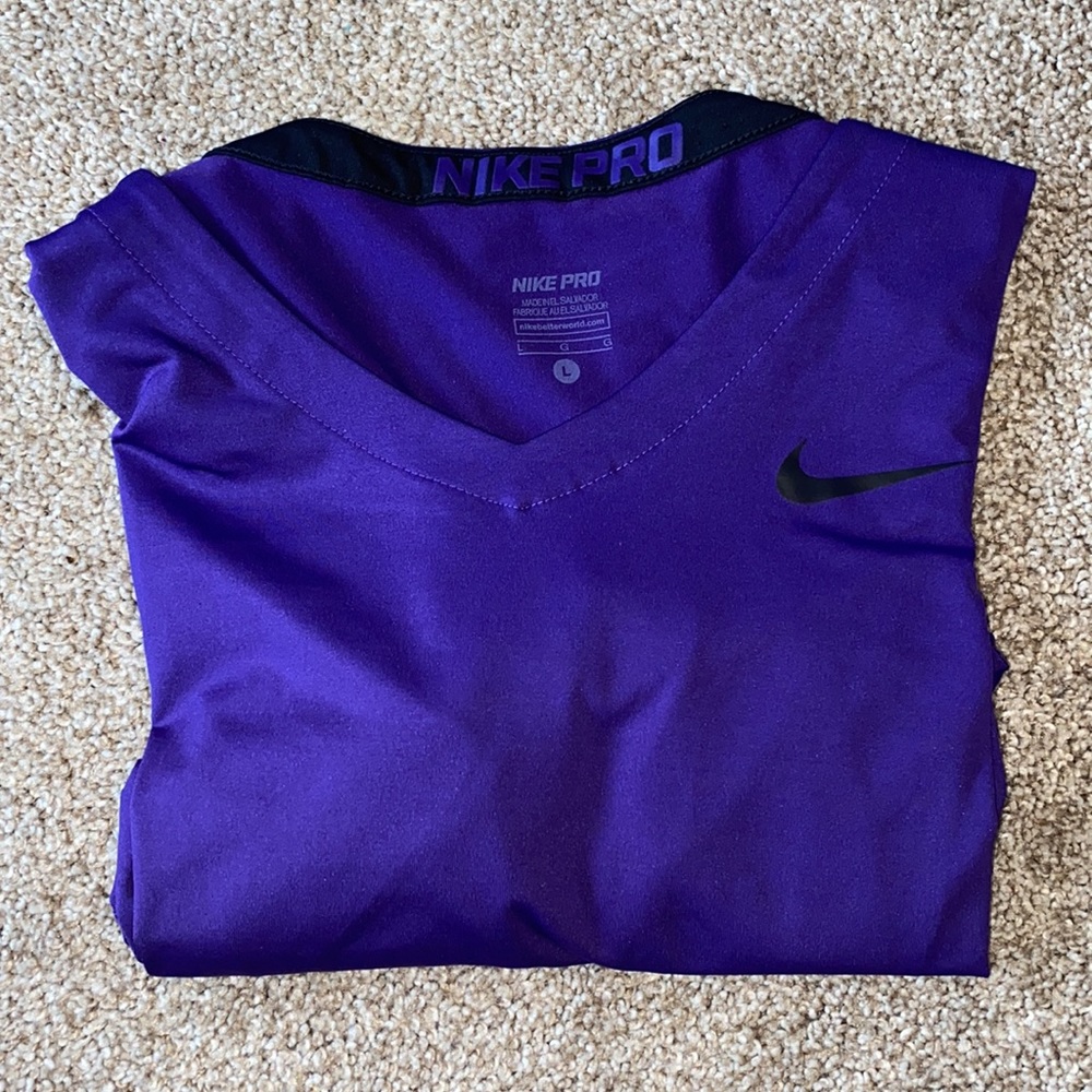 Nike pro athletic T-shirt